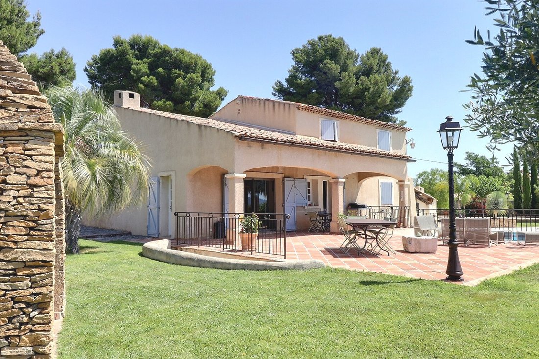 House in La Cadiere-d'Azur, Provence-Alpes-Côte d'Azur, France 2 - 18300909