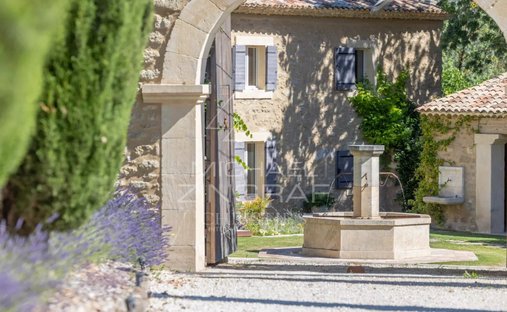 Country House in Oppède, Provence-Alpes-Côte d'Azur, France 1