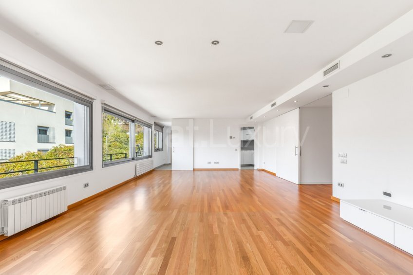 Apartment in Sarrià-Sant Gervasi, Barcelona, Spain 2 - 18301294