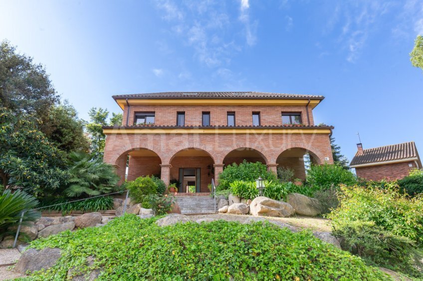 Villa in Sant Cugat del Valles, Catalonia, Spain 1 - 18300026