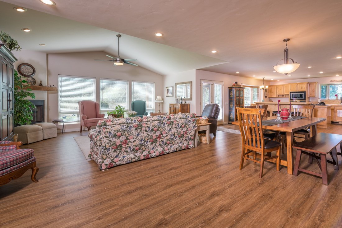 House in Bellevue, Idaho, United States 2 - 18302613