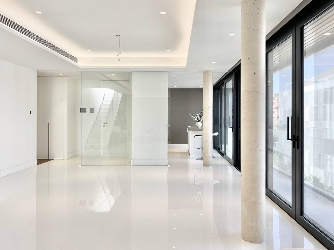 Penthouse in Sarrià-Sant Gervasi, Barcelona, Spain 3 - 18300282