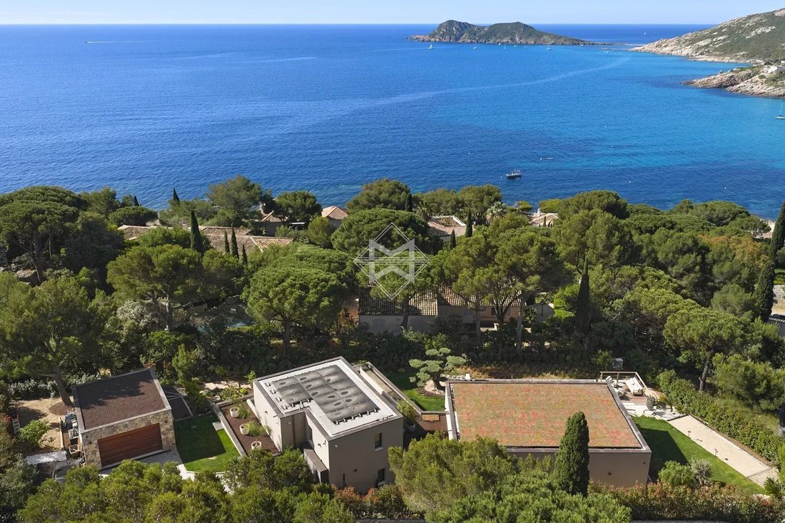 Villa in Ramatuelle, Provence-Alpes-Côte d'Azur, France 1 - 18298676