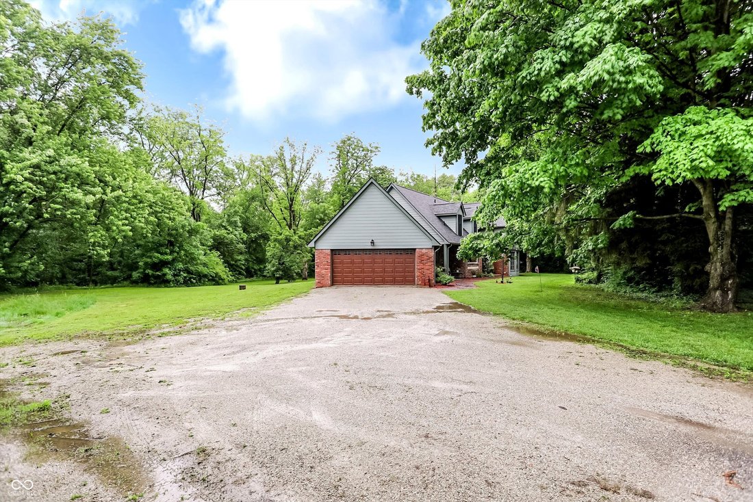 House in Whitestown, Indiana, United States 4 - 18298899