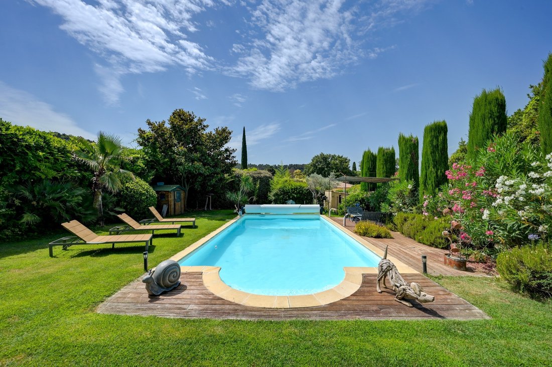 House in Bouc-Bel-Air, Provence-Alpes-Côte d'Azur, France 2 - 18302635
