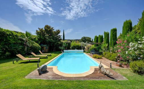 House in Bouc-Bel-Air, Provence-Alpes-Côte d'Azur, France 1