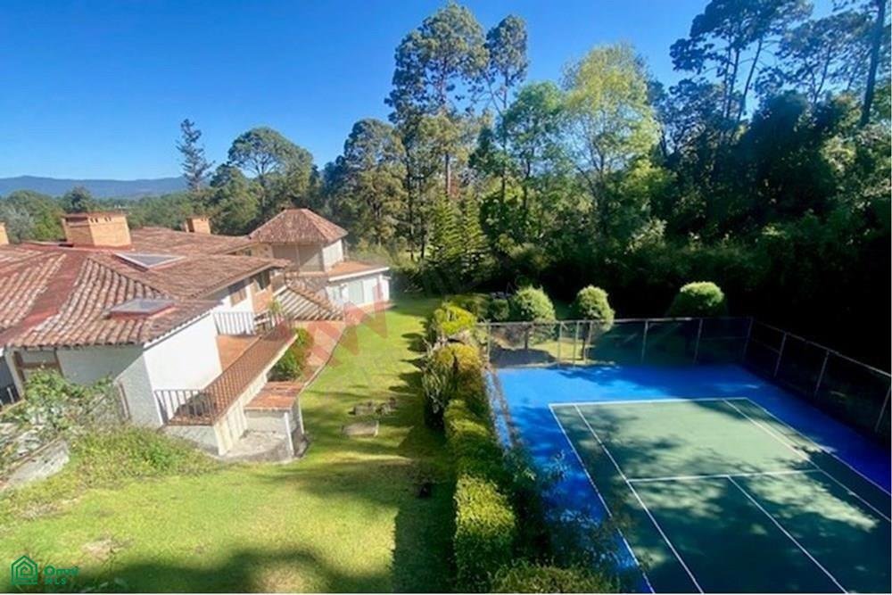 House in Valle de Bravo, State of Mexico, Mexico 2 - 18030915
