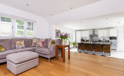 House in Kings Worthy, England 1