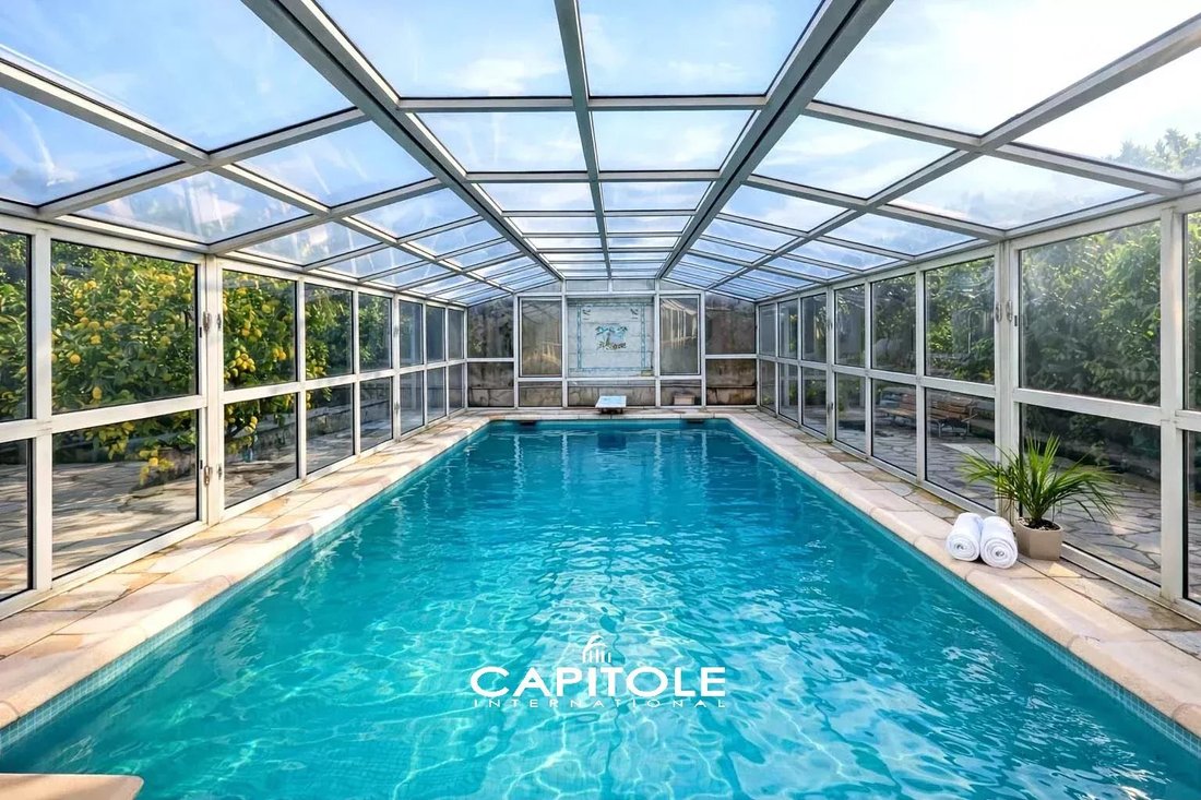 Villa in Antibes, Provence-Alpes-Côte d'Azur, France 2 - 18084544