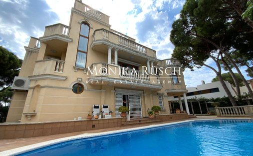 House in Castelldefels, Catalonia, Spain 1