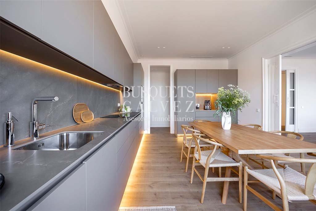 Apartment in Sarrià-Sant Gervasi, Barcelona, Spain 2 - 18299933