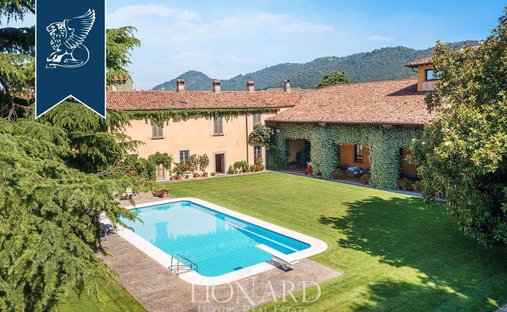 Villa in Coccaglio, Lombardy, Italy 1