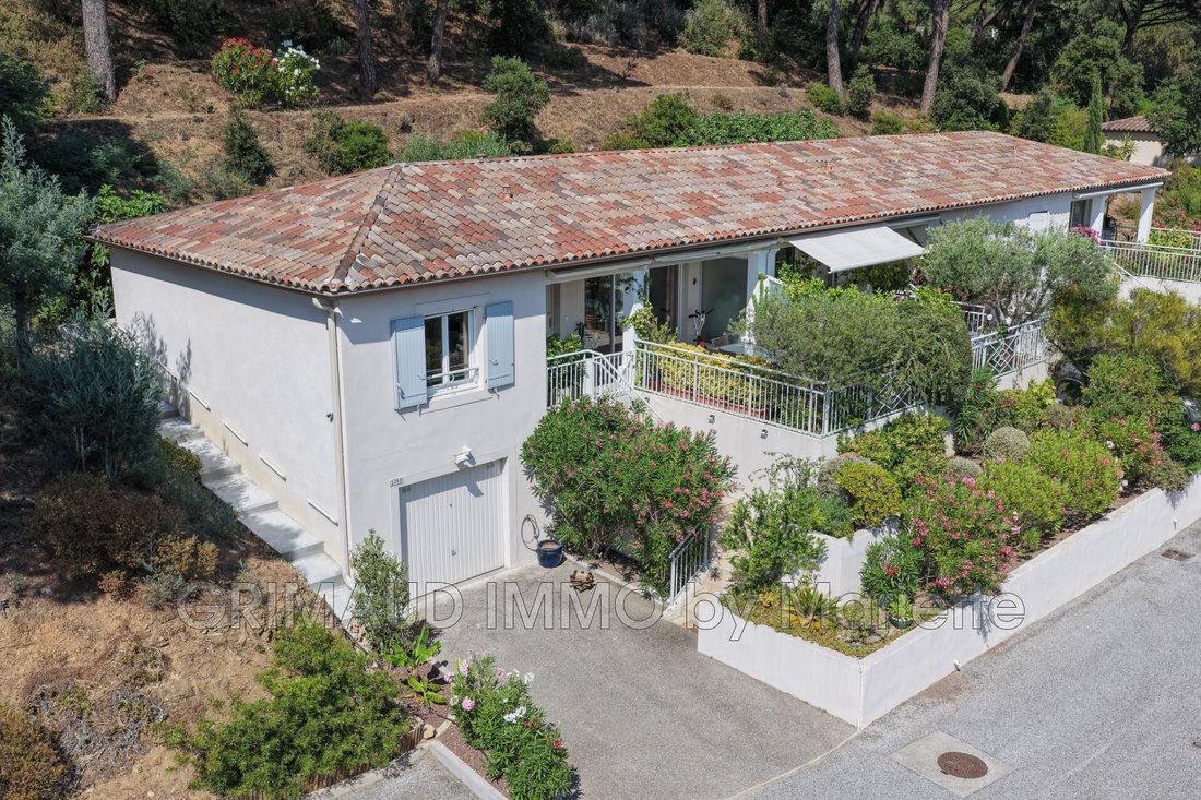 Villa in Ville-Les Saquedes-Le Bouillonnet, Sainte-Maxime, France 1 - 18298410
