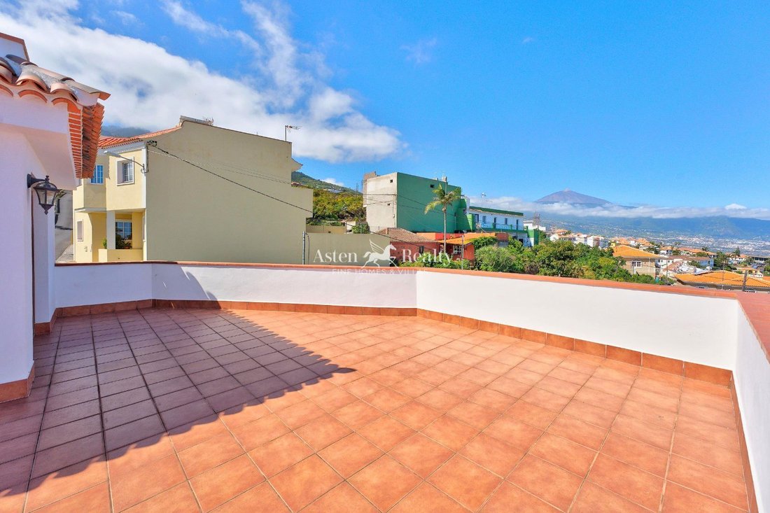 Villa in Santa Ursula, Canary Islands, Spain 4 - 18298586