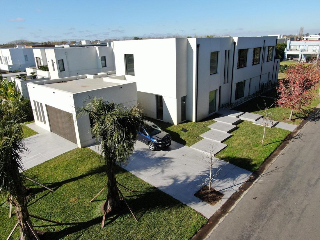 House in Tigre, Buenos Aires Province, Argentina 1 - 18299208