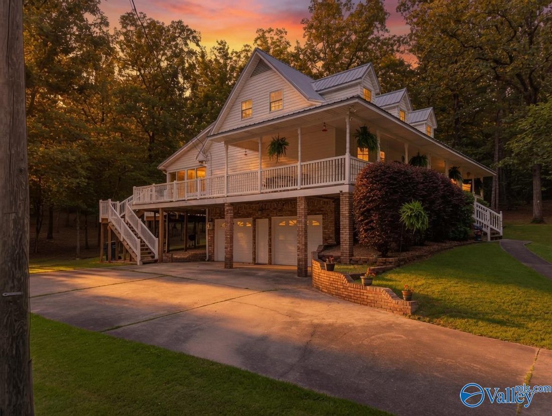 House in Calera, Alabama, United States 1 - 18299962