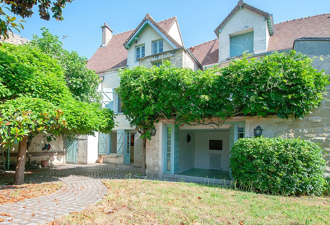 House in Sud, Le Mesnil-le-Roi, France 1 - 18300943
