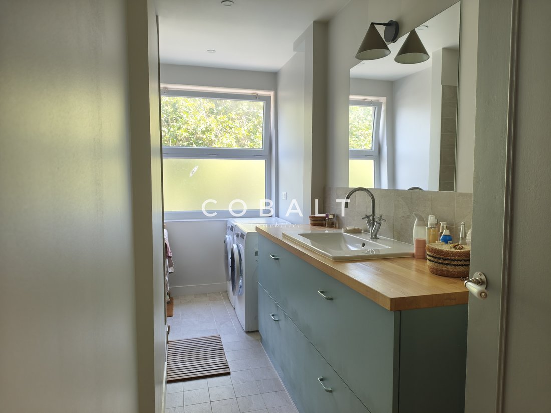 Apartment in Domaine National du Château, Versailles, France 5 - 18298444