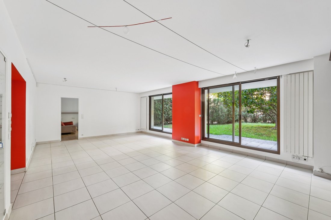 Apartment in La Plaine des Sablons, Neuilly-sur-Seine, France 2 - 18302625