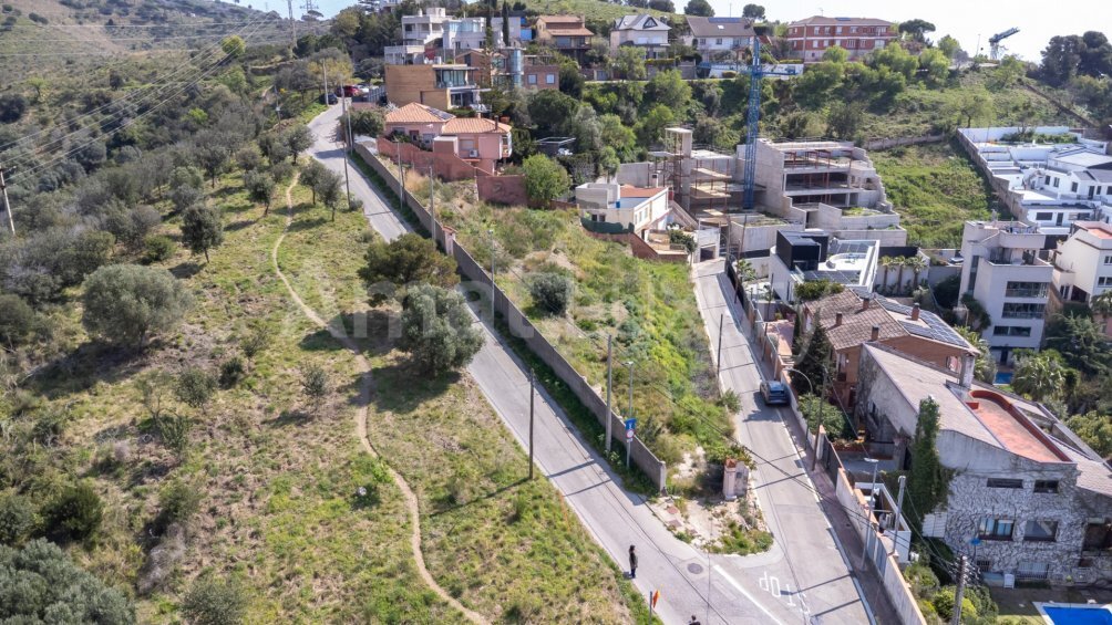 Terreno a Esplugues de Llobregat, Catalogna, Spagna 2 - 18299910