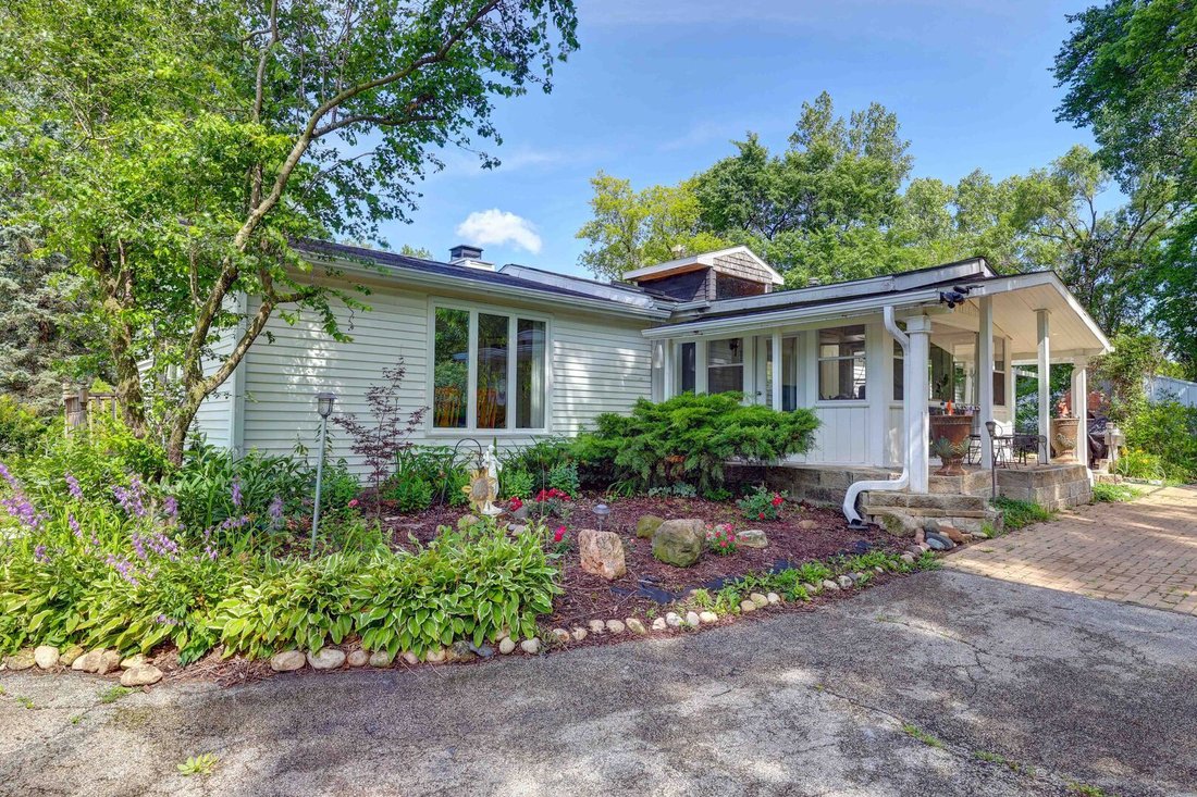 House in Harvard, Illinois, United States 3 - 18301312