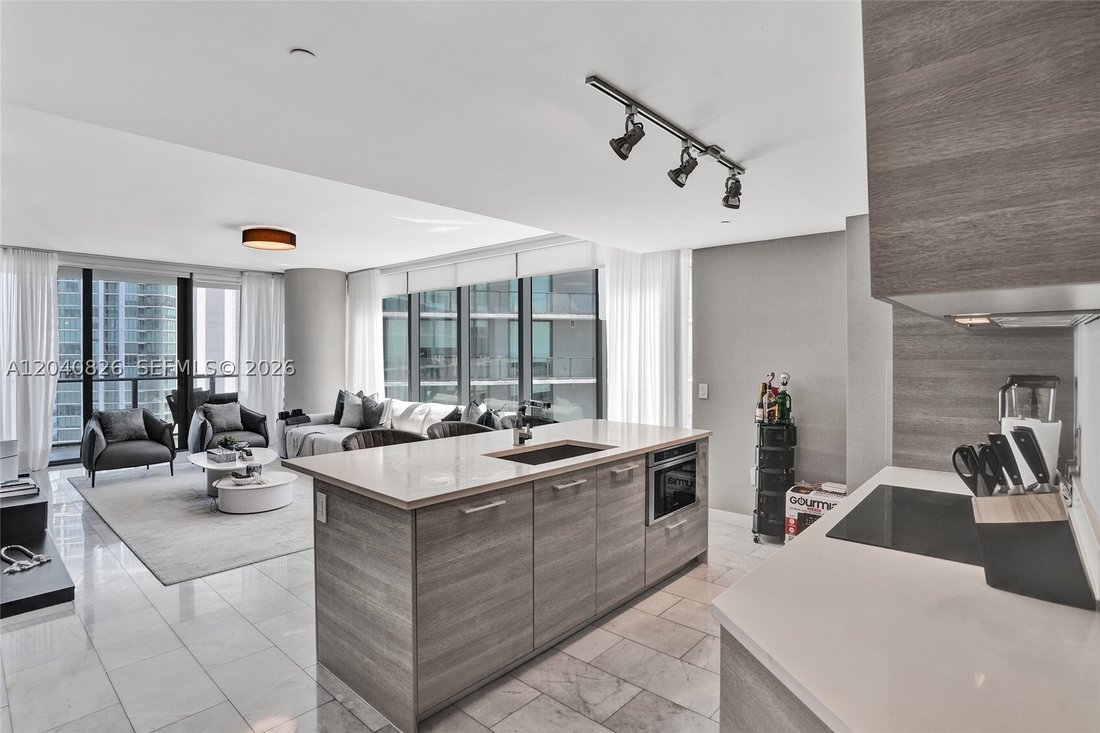 Condo in Miami, Florida, United States 5 - 18301607