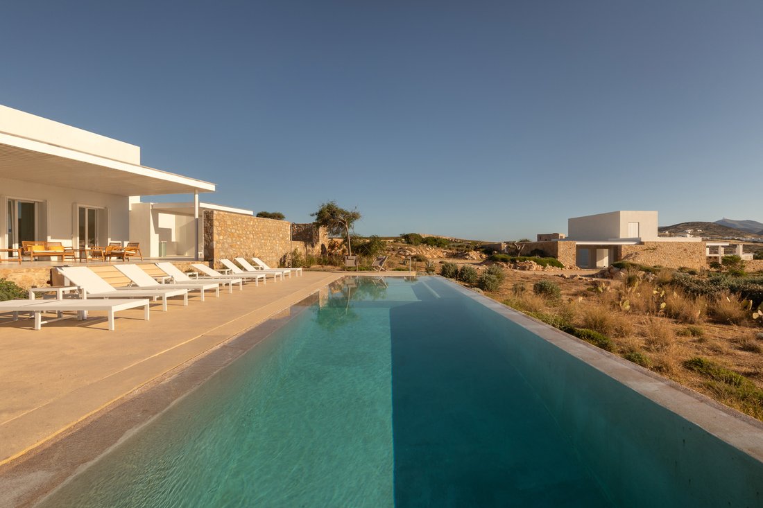 Villa in Paros, Aegean, Greece 3 - 18298071