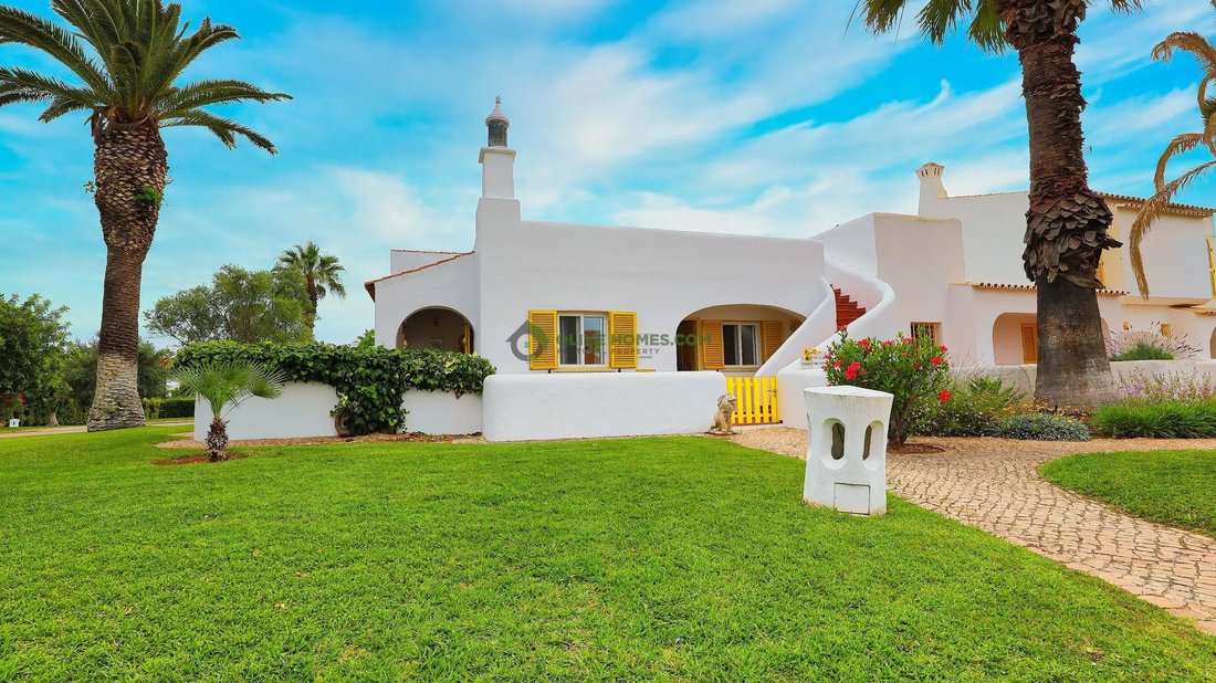 Villa in Vilamoura, Quarteira, Algarve 2 - 18283104