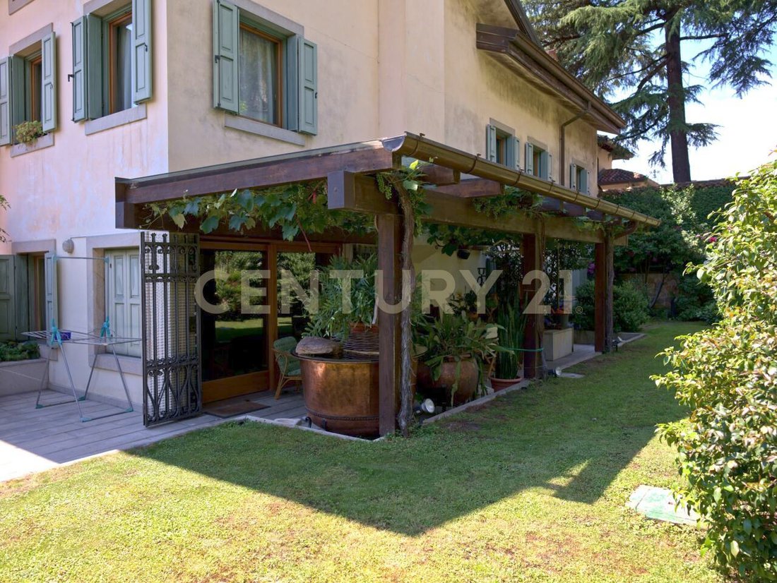 Apartment in Center, Udine, Friuli – Venezia Giulia 3 - 18299898