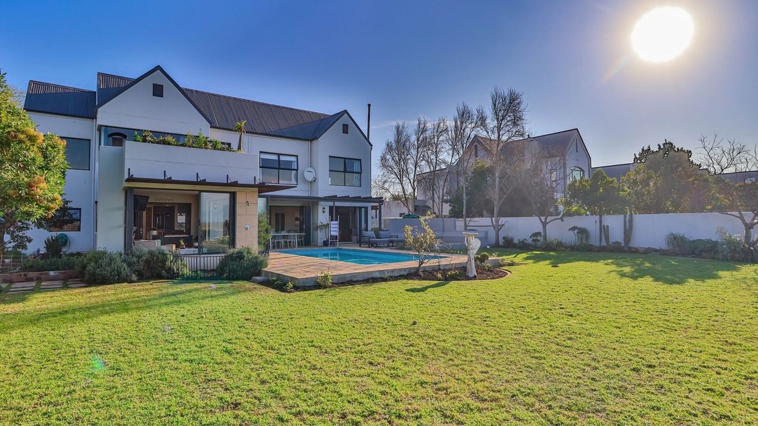 House in Stellenbosch, Western Cape, South Africa 1 - 18302231