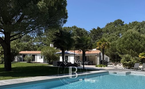 House in Le Bois-Plage-en-Ré, Nouvelle-Aquitaine, France 1