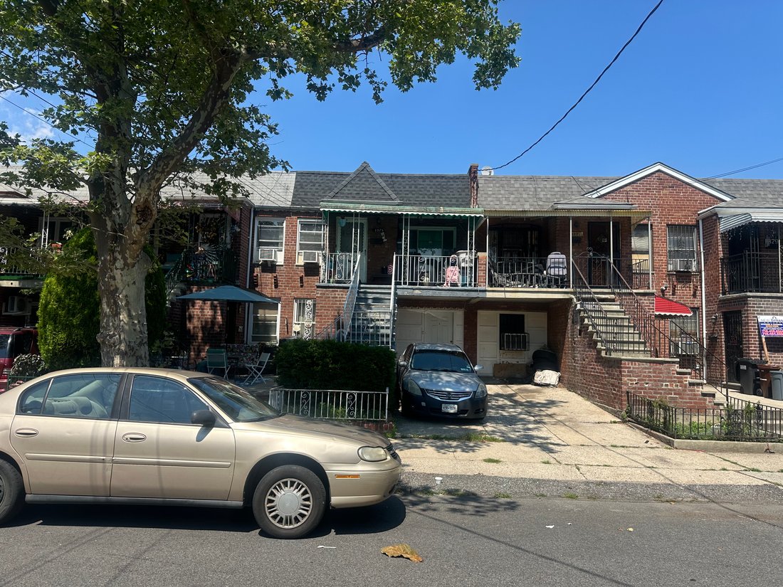 House in New York, New York, United States 1 - 18299483