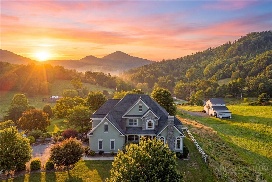 House in Jefferson, North Carolina, United States 2 - 18301172