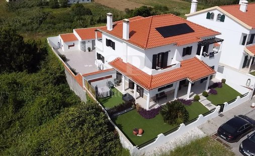Haus in Atouguia da Baleia, Leiria, Portugal 1