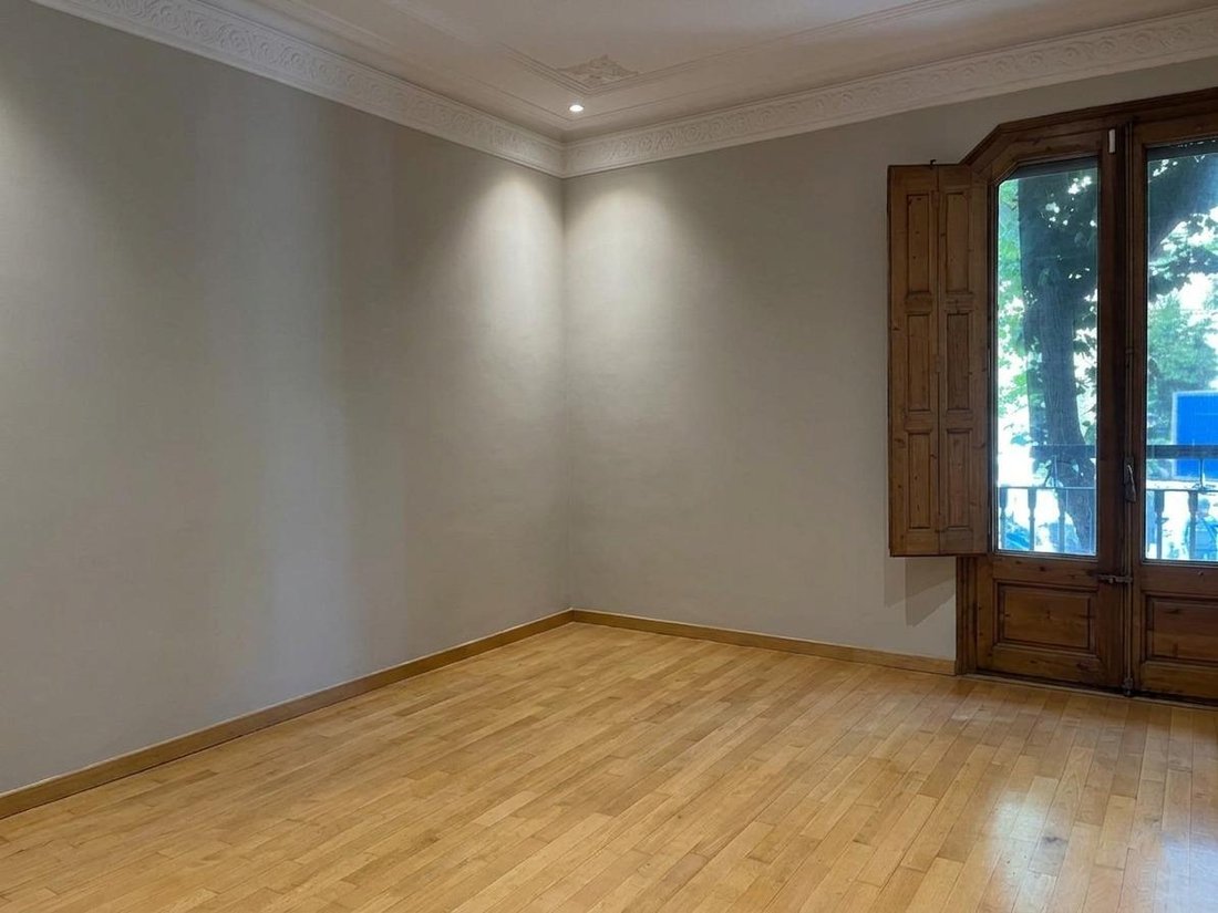 Wohnung in Eixample, Barcelona, Spanien 4 - 18302497