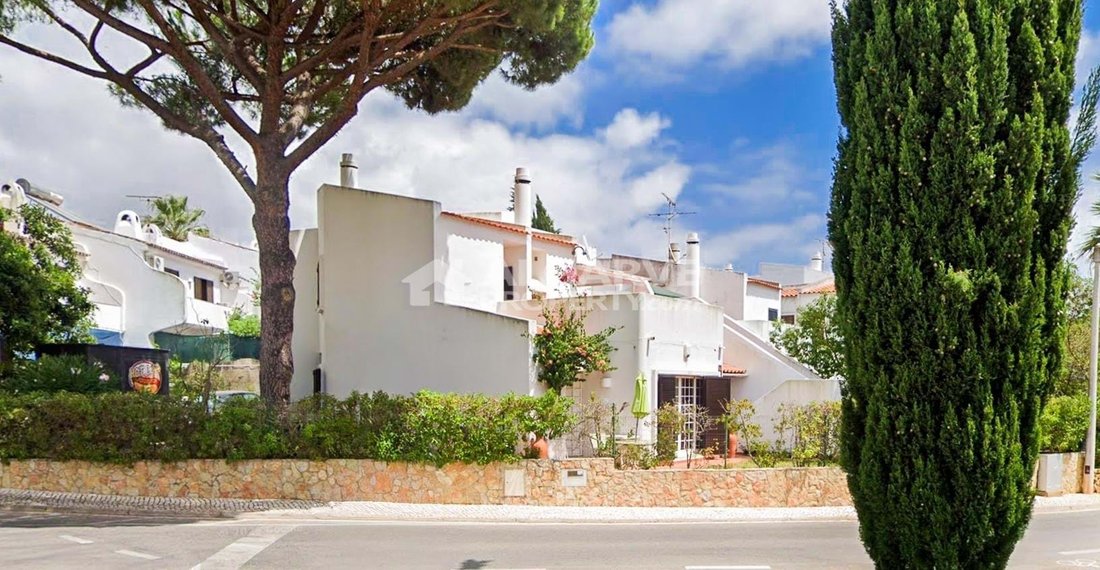 Villa in Vilamoura, Quarteira, Algarve 1 - 18190767