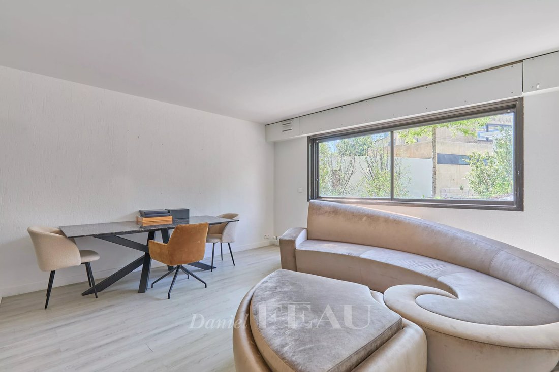 Apartment in Muette Sud, Paris 16e Arrondissement, Paris 5 - 18298811
