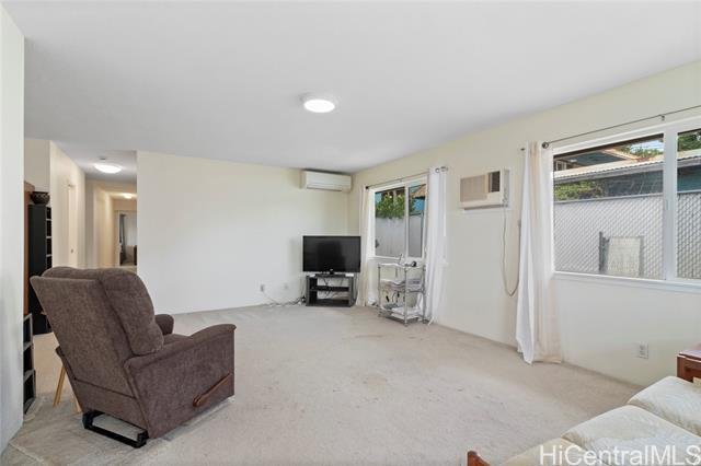 House in Waipahu, Hawaii, United States 4 - 18302278