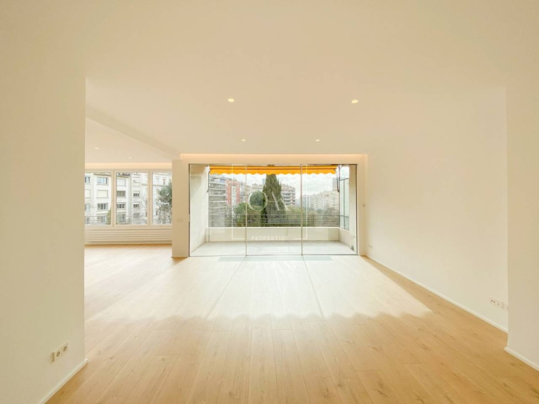 Apartment in Sarrià-Sant Gervasi, Barcelona, Spain 5 - 18300452