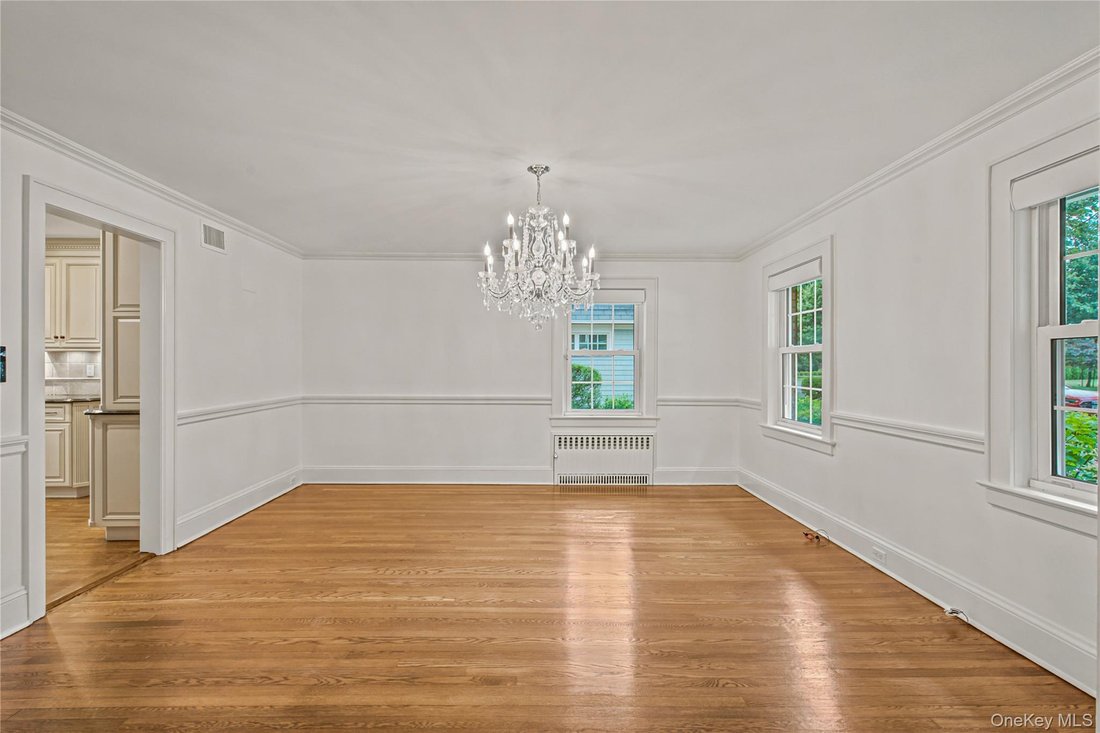 House in Garden City, New York, United States 5 - 18298348