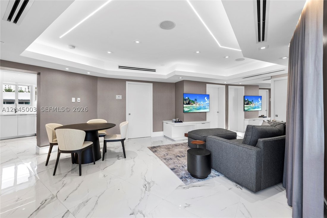Co Op in Bal Harbour, Florida, United States 3 - 18301544
