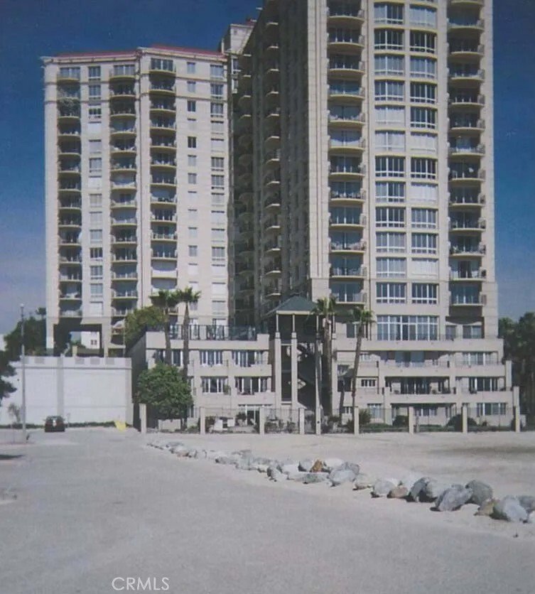 Condo in Signal Hill, California, United States 1 - 18301626