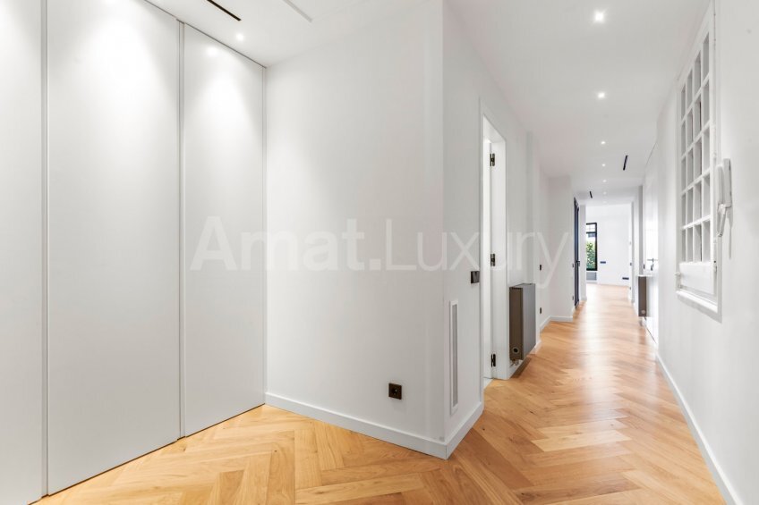 Apartment in Eixample, Barcelona, Spain 4 - 18302063