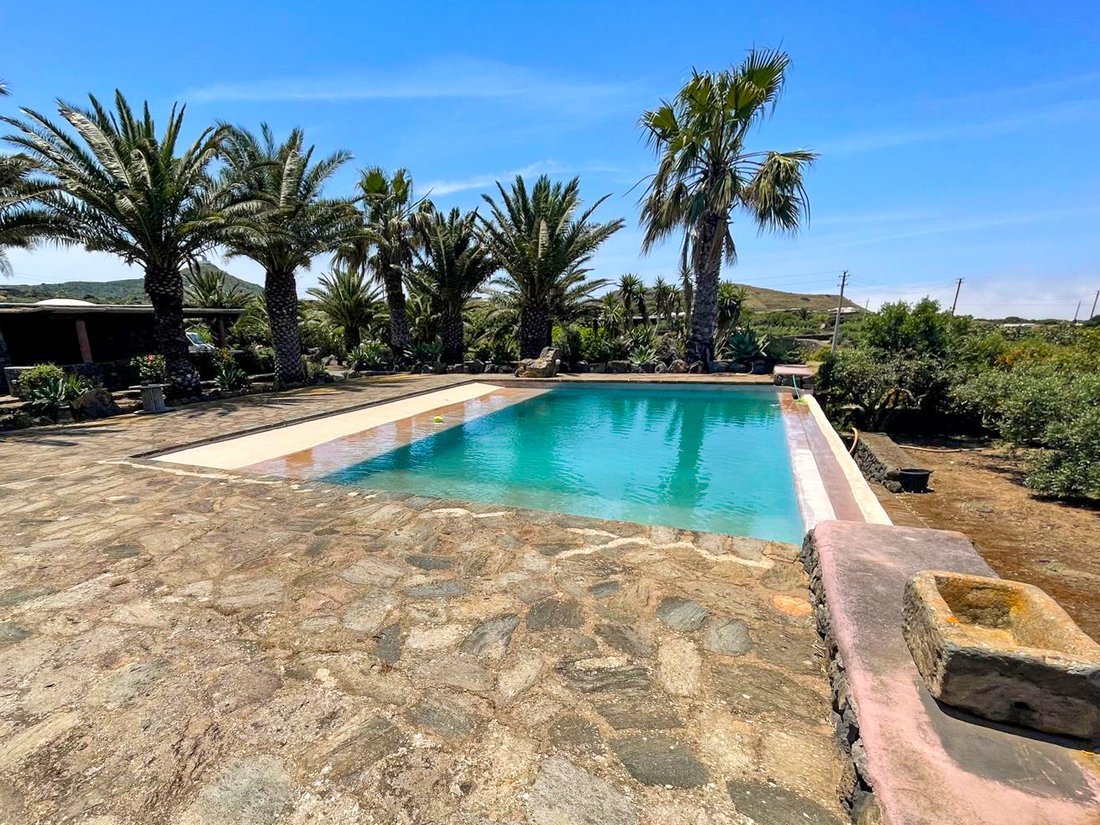 Villa in Pantelleria, Sizilien, Italien 1 - 18298640