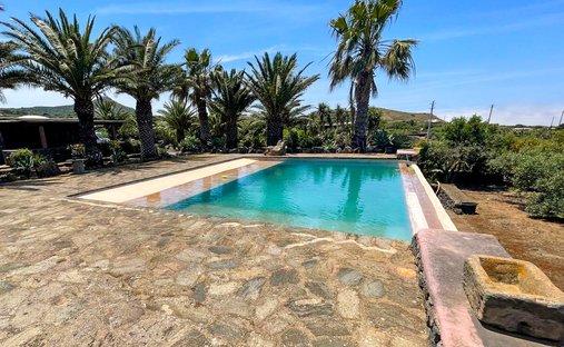 Villa en Pantelaria, Sicilia, Italia 1