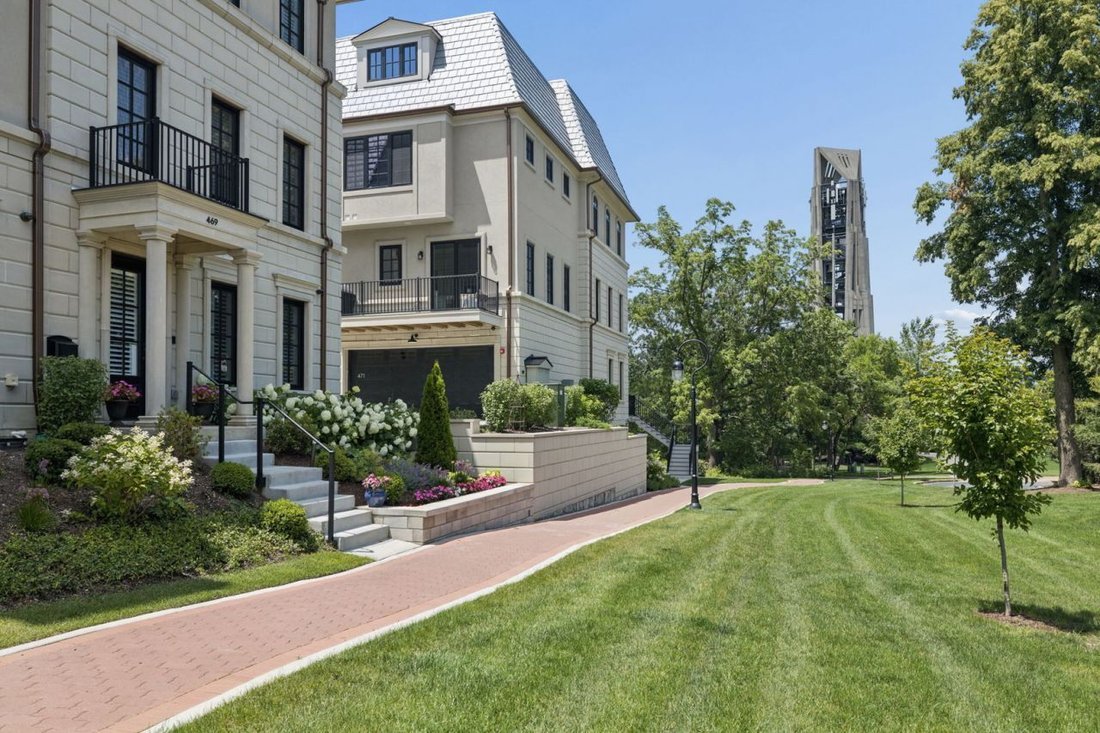 House in Naperville, Illinois, United States 3 - 18303374