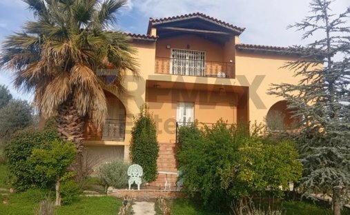 House in Oropos, Attica, Greece 1