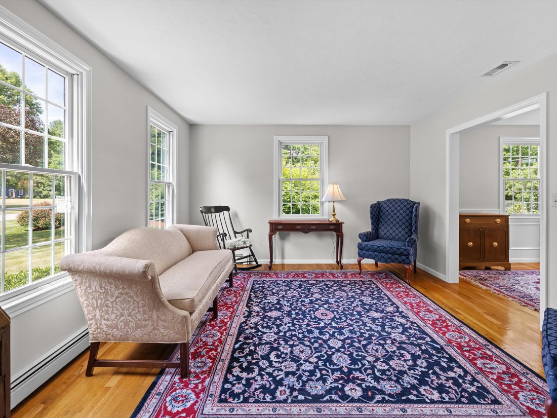 House in Mendon, Massachusetts, United States 5 - 18297809