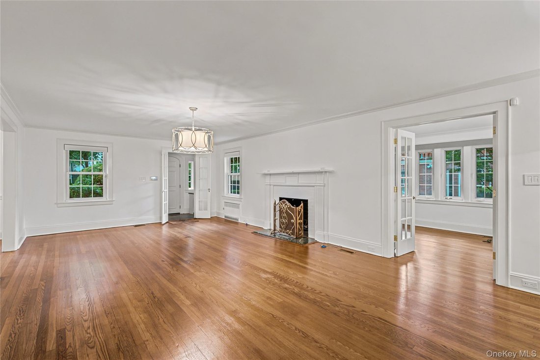 House in Garden City, New York, United States 4 - 18298348