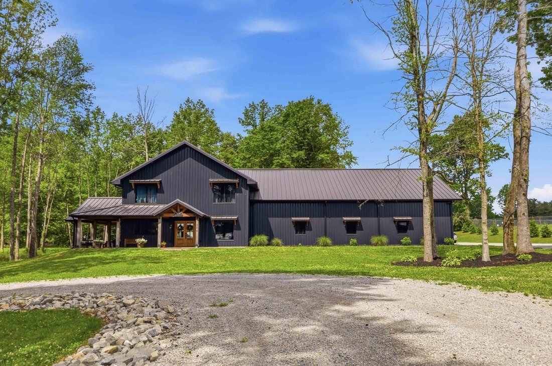 House in Russell Springs, Kentucky, United States 1 - 18297865